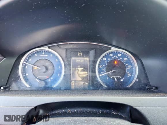 2017 Toyota Camry XLE z VIN 4T1BF1FK6HU769821, wystawiony jako Copart lot #69272995 z przebiegiem 121 113 mil mil oraz Czysty tytuł • Clean title. Historia ofert i sprzedaży dostępna na DreamBid. Obrazek 9.