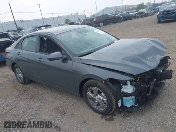 2025 Hyundai Elantra SE with VIN KMHLL4DG0SU025927, listed as a IAAI auction lot 42920176 with 373 mi miles and . Bid and sale history available at DreamBid. Image 1.