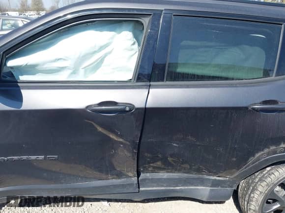 2021 Jeep Compass 80th Anniversary с VIN 3C4NJDEB0MT556774, выставлен на аукционе IAAI как лот 42051877 с пробегом 78 326 миль миль и . История ставок и продаж доступна на DreamBid. Изображение 14.