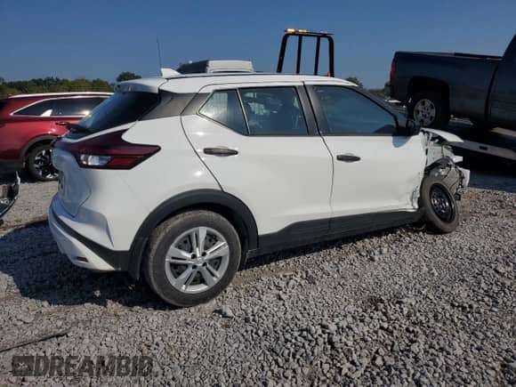 2024 Nissan Kicks S with VIN 3N1CP5BV3RL487888, listed as a Copart auction lot 70924765 with 8,087 mi miles and Salvage title. Bid and sale history available at DreamBid. Image 3.