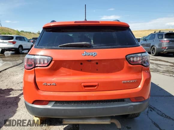 2017 Jeep Compass Sport with VIN 3C4NJDAB4HT698654, listed as a Copart auction lot 65843755 with 152,392 mi miles and Salvage title. Bid and sale history available at DreamBid. Image 6.