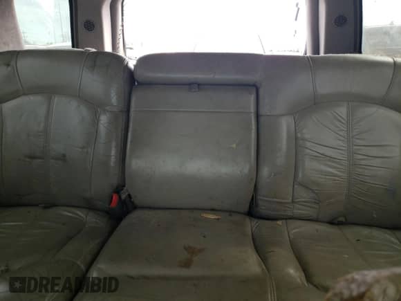 2000 Chevrolet Tahoe LS с VIN 1GNEC13T0YJ128468, выставлен на аукционе Copart как лот 58168575 с пробегом 342 270 миль миль и Списание • Salvage title. История ставок и продаж доступна на DreamBid. Изображение 10.