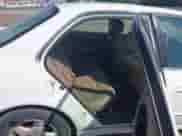 1998 Honda Accord EX z VIN 1HGCG1652WA067382, wystawiony jako IAAI lot #43242986 z przebiegiem 200 559 mil mil oraz . Historia ofert i sprzedaży dostępna na DreamBid. Obrazek 8.