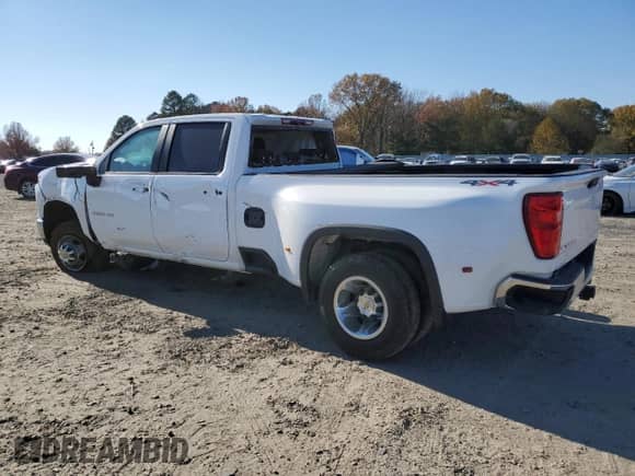 2024 Chevrolet Silverado 3500HD LT с VIN 1GC4YTEY8RF364347, выставлен на аукционе Copart как лот 82854484 с пробегом 55 631 миль миль и Списание • Salvage title. История ставок и продаж доступна на DreamBid. Изображение 2.