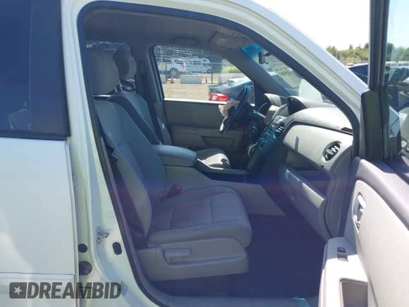 2013 Honda Pilot EX с VIN 5FNYF4H48DB085693, выставлен на аукционе IAAI как лот 43054963 с пробегом 181 442 миль миль и . История ставок и продаж доступна на DreamBid. Изображение 5.