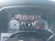 2018 Chevrolet Silverado 1500 LT z VIN 3GCUKRECXJG276511, wystawiony jako IAAI lot #43460009 z przebiegiem 151 453 mil mil oraz . Historia ofert i sprzedaży dostępna na DreamBid. Obrazek 7.