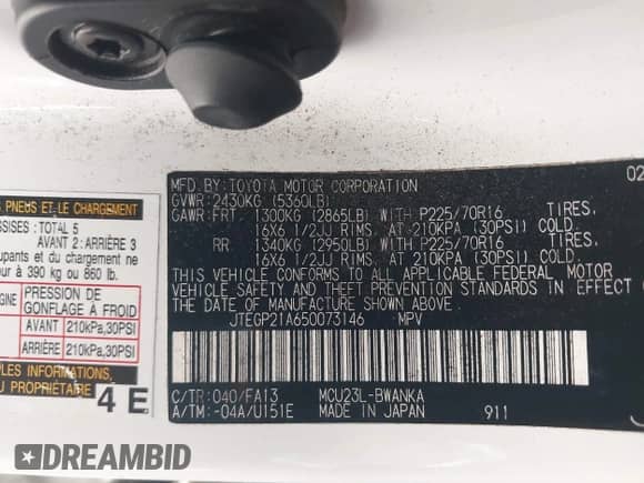 2005 Toyota Highlander z VIN JTEGP21A650073146, wystawiony jako IAAI lot #43177624 z przebiegiem 158 235 mil mil oraz . Historia ofert i sprzedaży dostępna na DreamBid. Obrazek 9.