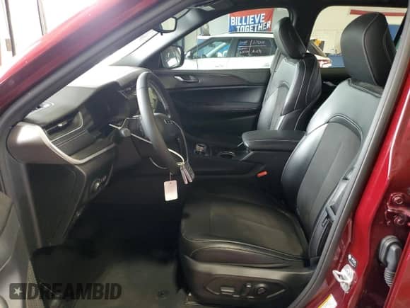 2024 Jeep Grand Cherokee Altitude X with VIN 1C4RJHAG7RC136040, listed as a Copart auction lot 63594565 with 20,694 mi miles and Salvage title. Bid and sale history available at DreamBid. Image 7.