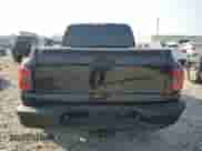 2003 Chevrolet Silverado 1500 LS z VIN 1GCEK14T83Z290336, wystawiony jako Copart lot #75408964 z przebiegiem 149 730 mil mil oraz Szkoda całkowita • Salvage title. Historia ofert i sprzedaży dostępna na DreamBid. Obrazek 6.