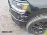 2019 Ram 1500 Big Horn z VIN 1C6SRFBT9KN645994, wystawiony jako IAAI lot #43027130 z przebiegiem 110 119 mil mil oraz . Historia ofert i sprzedaży dostępna na DreamBid. Obrazek 6.