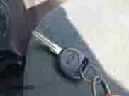 2001 Chevrolet Blazer LT z VIN 1GNCS13W112132307, wystawiony jako IAAI lot #43461551 z przebiegiem 233 455 mil mil oraz . Historia ofert i sprzedaży dostępna na DreamBid. Obrazek 11.