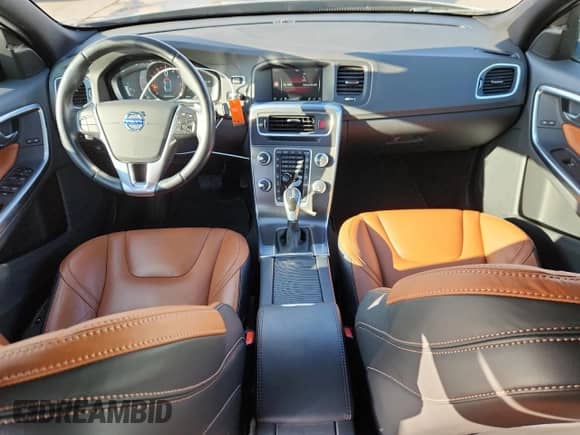 2015 Volvo S60 T5 Premier с VIN YV1612TK0F2340773, выставлен на аукционе Copart как лот 71078425 с пробегом 50 688 миль миль и Списание • Salvage title. История ставок и продаж доступна на DreamBid. Изображение 8.