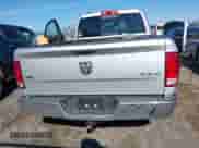 2018 Ram 1500 Big Horn z VIN 1C6RR7GT6JS106424, wystawiony jako IAAI lot #41459931 z przebiegiem 145 284 mil mil oraz . Historia ofert i sprzedaży dostępna na DreamBid. Obrazek 16.