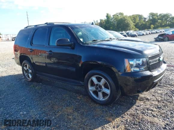 2011 Chevrolet Tahoe LT с VIN 1GNSCBE01BR276620, выставлен на аукционе IAAI как лот 43347276 с пробегом 208 456 миль миль и . История ставок и продаж доступна на DreamBid. Изображение 1.
