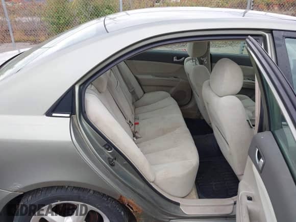 2007 Hyundai Sonata SE с VIN 5NPEU46F37H191861, выставлен на аукционе IAAI как лот 43500606 с пробегом 128 250 миль миль и . История ставок и продаж доступна на DreamBid. Изображение 8.