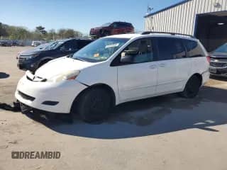 2007 Toyota Sienna LE с VIN 5TDZK23C57S027401, выставлен на аукционе Copart как лот 84293335 с пробегом Не указан миль и Списание • Salvage title. История ставок и продаж доступна на DreamBid. Изображение 1.
