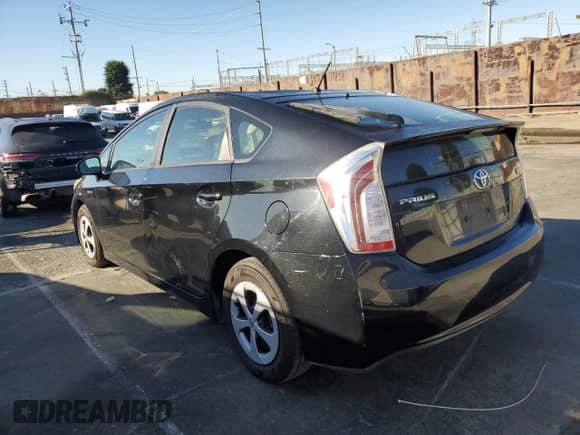 2014 Toyota Prius Two with VIN JTDKN3DU0E0379209, listed as a Copart auction lot 82505605 with 166,612 mi miles and Clean title. Bid and sale history available at DreamBid. Image 2.