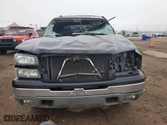 2004 Chevrolet Avalanche Z71 с VIN 3GNEK12T04G115137, выставлен на аукционе Copart как лот 70428985 с пробегом 194 819 миль миль и Списание • Salvage title. История ставок и продаж доступна на DreamBid. Изображение 5.