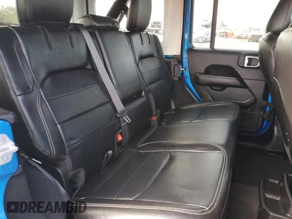 2022 Jeep Wrangler Unlimited Sahara with VIN 1C4JJXP66NW275039, listed as a Copart auction lot 89908095 with 57,166 mi miles and Clean title. Bid and sale history available at DreamBid. Image 11.