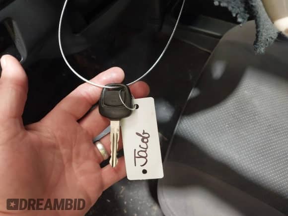 2000 Nissan Pathfinder XE with VIN JN8AR07S7YW415640, listed as a IAAI auction lot 42618320 with 292,373 mi miles and . Bid and sale history available at DreamBid. Image 11.