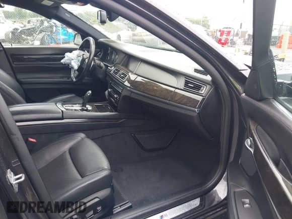 2013 BMW 7 Series 750Li with VIN WBAYE8C5XDD132883, listed as a IAAI auction lot 42470274 with 96,047 mi miles and . Bid and sale history available at DreamBid. Image 5.
