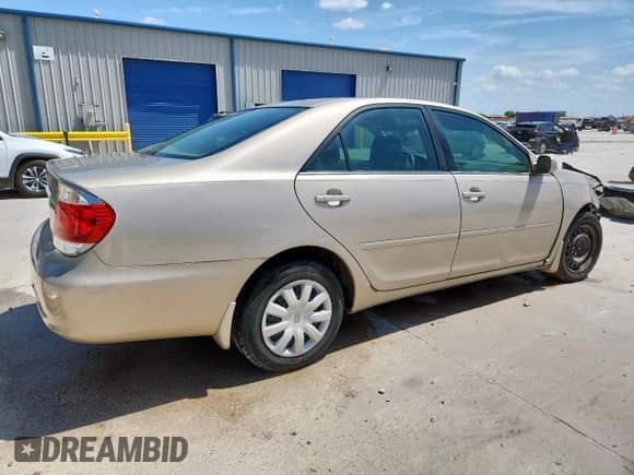 2005 Toyota Camry LE с VIN 4T1BE32K95U083546, выставлен на аукционе Copart как лот 70894595 с пробегом 131 654 миль миль и Чистый • Clean title. История ставок и продаж доступна на DreamBid. Изображение 3.