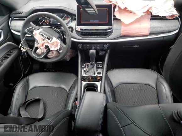 2024 Jeep Compass Latitude с VIN 3C4NJDBN6RT109582, выставлен на аукционе Copart как лот 86414165 с пробегом 54 448 миль миль и Списание • Salvage title. История ставок и продаж доступна на DreamBid. Изображение 8.