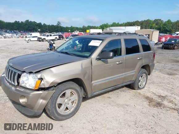 2006 Jeep Grand Cherokee Limited with VIN 1J8HS58N16C126913, listed as a IAAI auction lot 42462618 with 207,659 mi miles and . Bid and sale history available at DreamBid. Image 17.