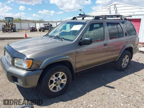 2001 Nissan Pathfinder SE z VIN JN8DR09YX1W578335, wystawiony jako IAAI lot #42171168 z przebiegiem 195 631 mil mil oraz . Historia ofert i sprzedaży dostępna na DreamBid. Obrazek 2.