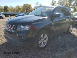 2017 Jeep Compass Sport z VIN 1C4NJDBB7HD106541, wystawiony jako Copart lot #85599335 z przebiegiem 121 077 mil mil oraz Szkoda całkowita • Salvage title. Historia ofert i sprzedaży dostępna na DreamBid. Obrazek 1.
