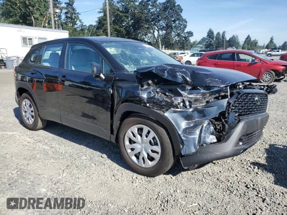 2024 Toyota Corolla Cross L with VIN 7MUAAABG9RV105539, listed as a Copart auction lot 70020435 with 9,178 mi miles and Salvage title. Bid and sale history available at DreamBid. Image 4.