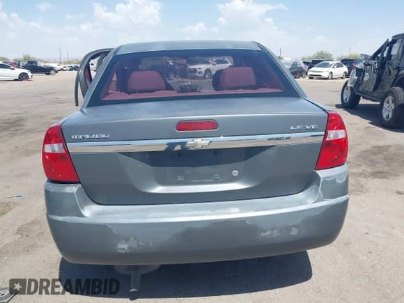2008 Chevrolet Malibu Classic LS 2FL с VIN 1G1ZS58N28F128742, выставлен на аукционе IAAI как лот 42688729 с пробегом Не указан миль и . История ставок и продаж доступна на DreamBid. Изображение 16.