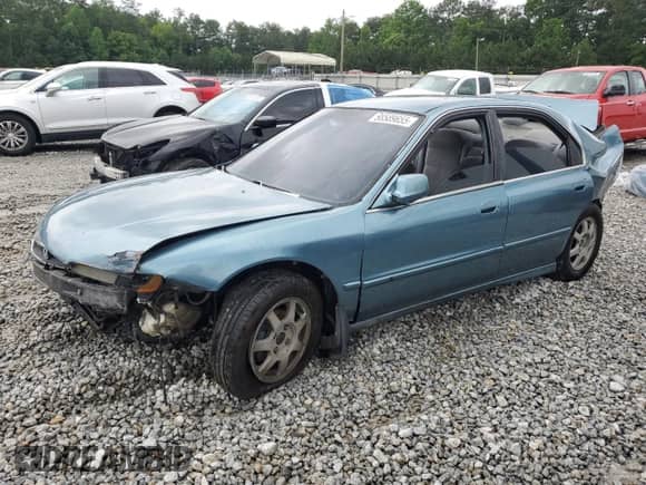 1997 Honda Accord LX with VIN JHMCD5630VC020253, listed as a Copart auction lot 58589655 with 192,529 mi miles and Non repairable. Bid and sale history available at DreamBid. Image 1.