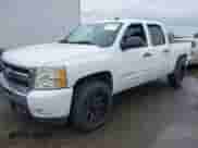 2011 Chevrolet Silverado 1500 LT with VIN 3GCPKSE30BG276068, listed as a IAAI auction lot 43450680 with 215,438 mi miles and . Bid and sale history available at DreamBid. Image 2.