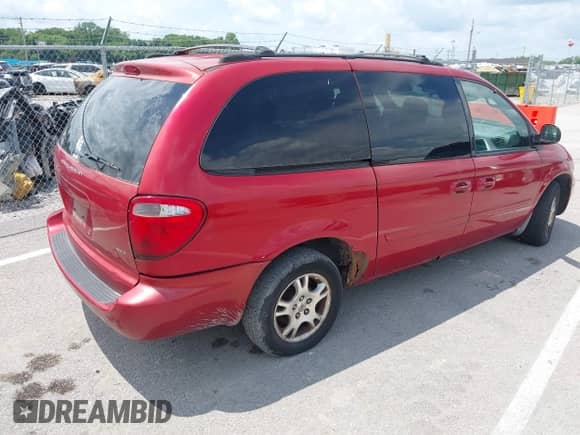 2004 Dodge Caravan SXT with VIN 2D4GP44L34R542214, listed as a IAAI auction lot 42746119 with 200,614 mi miles and . Bid and sale history available at DreamBid. Image 4.