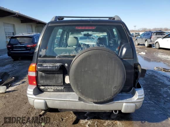 2001 Chevrolet Tracker LT z VIN 2CNBJ634316922144, wystawiony jako Copart lot #46362925 z przebiegiem Nie podano mil oraz Szkoda całkowita • Salvage title. Historia ofert i sprzedaży dostępna na DreamBid. Obrazek 6.