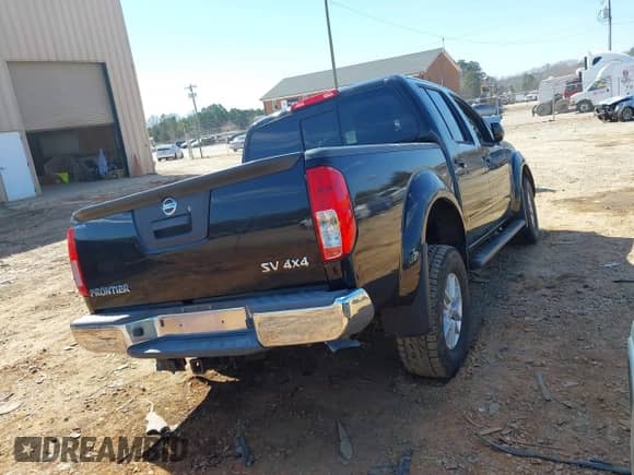2016 Nissan Frontier SV with VIN 1N6AD0EV6GN740885, listed as a IAAI auction lot 41645726 with 104,291 mi miles and . Bid and sale history available at DreamBid. Image 4.