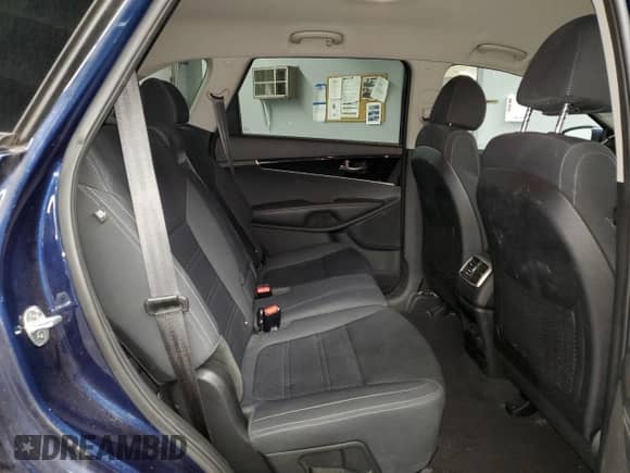 2018 Kia Sorento LX with VIN 5XYPG4A59JG396761, listed as a Copart auction lot 80261365 with 164,711 mi miles and Clean title. Bid and sale history available at DreamBid. Image 11.