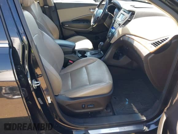 2013 Hyundai Santa Fe Sport with VIN 5XYZUDLA9DG033649, listed as a IAAI auction lot 42662022 with 110,666 mi miles and . Bid and sale history available at DreamBid. Image 5.