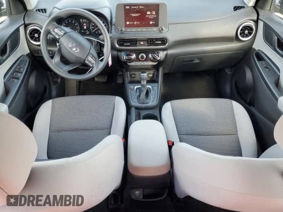 2023 Hyundai Kona SE with VIN KM8K22AB4PU956806, listed as a Copart auction lot 68380015 with 24,930 mi miles and Salvage title. Bid and sale history available at DreamBid. Image 8.