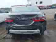 2023 Toyota Camry LE z VIN 4T1C11AK3PU141255, wystawiony jako IAAI lot #42938395 z przebiegiem 59 258 mil mil oraz . Historia ofert i sprzedaży dostępna na DreamBid. Obrazek 17.