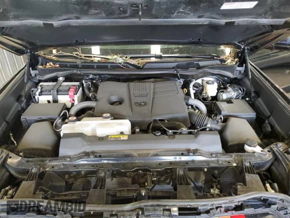 2025 Toyota Tundra SR5 with VIN 5TFWA5DB5SX271839, listed as a Copart auction lot 71018515 with 8,158 mi miles and Salvage title. Bid and sale history available at DreamBid. Image 11.