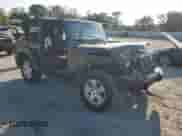 2007 Jeep Wrangler Sahara z VIN 1J8FA54107L153759, wystawiony jako Copart lot #61725475 z przebiegiem Nie podano mil oraz Szkoda całkowita • Salvage title. Historia ofert i sprzedaży dostępna na DreamBid. Obrazek 4.