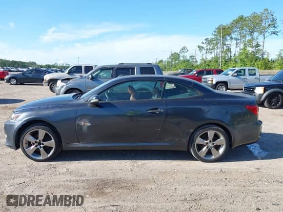 2011 Lexus IS 250 C with VIN JTHFF2C29B2520771, listed as a IAAI auction lot 42621886 with Not provided miles and . Bid and sale history available at DreamBid. Image 14.