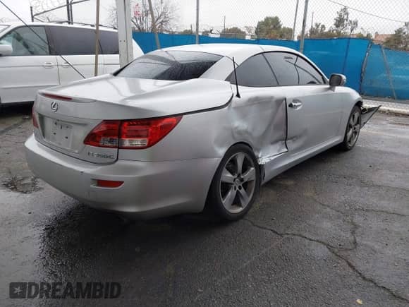 2010 Lexus IS 350 C с VIN JTHFE2C20A2501463, выставлен на аукционе IAAI как лот 41562329 с пробегом 178 695 миль миль и . История ставок и продаж доступна на DreamBid. Изображение 4.