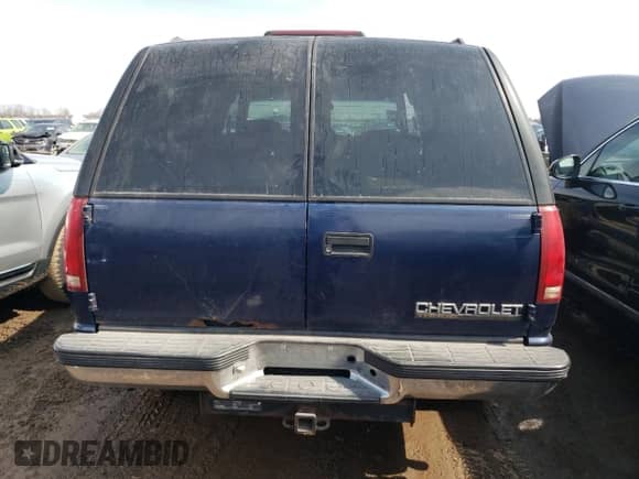 1999 Chevrolet Tahoe Z71 с VIN 1GNEK13R2XJ523810, выставлен на аукционе Copart как лот 64247874 с пробегом 151 373 миль миль и Списание • Salvage title. История ставок и продаж доступна на DreamBid. Изображение 6.