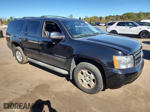 2011 Chevrolet Suburban LT с VIN 1GNSKJE38BR362241, выставлен на аукционе Copart как лот 82278595 с пробегом 194 651 миль миль и Чистый • Clean title. История ставок и продаж доступна на DreamBid. Изображение 4.