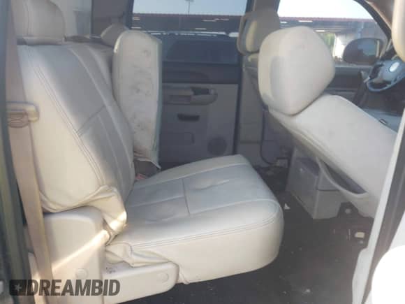 2011 Chevrolet Silverado 1500 LT с VIN 3GCPCSEA5BG133788, выставлен на аукционе IAAI как лот 43192400 с пробегом 224 413 миль миль и . История ставок и продаж доступна на DreamBid. Изображение 8.