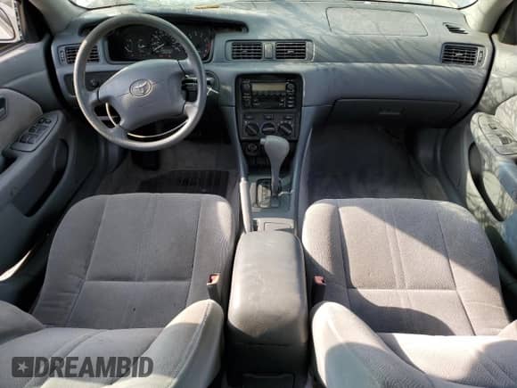 2001 Toyota Camry LE z VIN 4T1BG22K11U848733, wystawiony jako Copart lot #80791745 z przebiegiem 123 194 mil mil oraz Nie do naprawy • Non repairable. Historia ofert i sprzedaży dostępna na DreamBid. Obrazek 8.