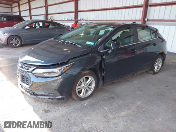 2018 Chevrolet Cruze LT с VIN 3G1BE6SM4JS629776, выставлен на аукционе IAAI как лот 42733398 с пробегом 34 818 миль миль и . История ставок и продаж доступна на DreamBid. Изображение 17.